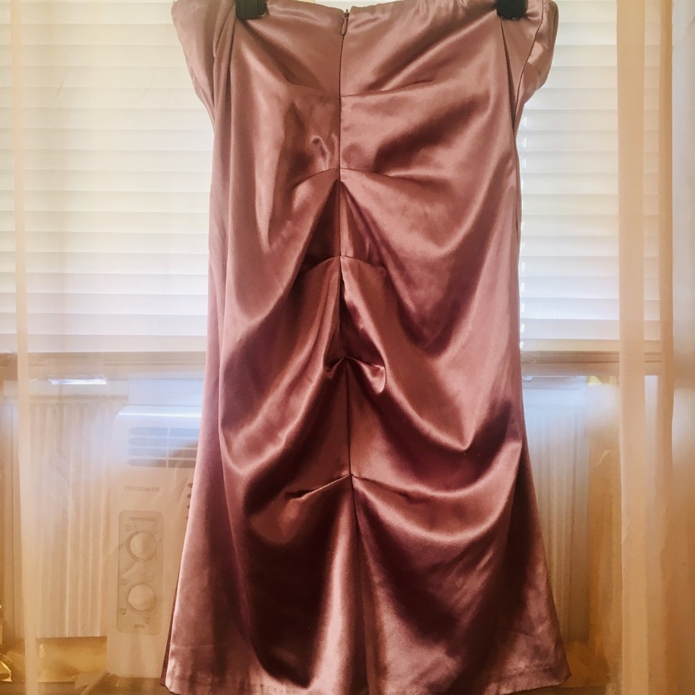 Dress - Picture 3 of 5